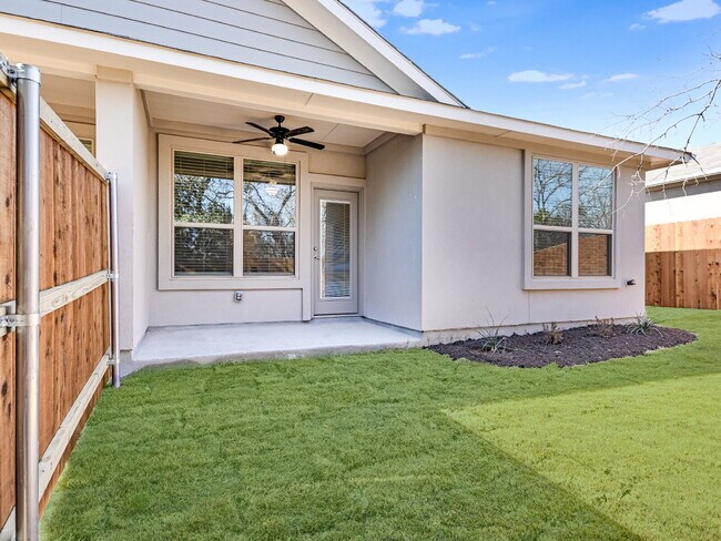 Building Photo - "Spacious 3-Bed Condo with 2 Baths in Charming Georgetown – 1424 Sq Ft of Comfort on Parkline Dr!"