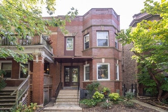 Building Photo - 1451 W Thome Ave