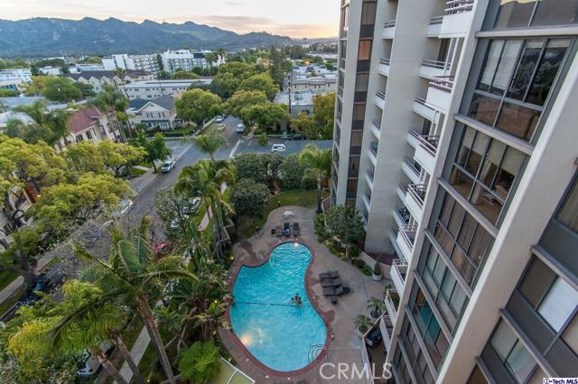 Building Photo - 343 Pioneer Dr