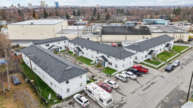 Building Photo - 1303 W 23rd Ave