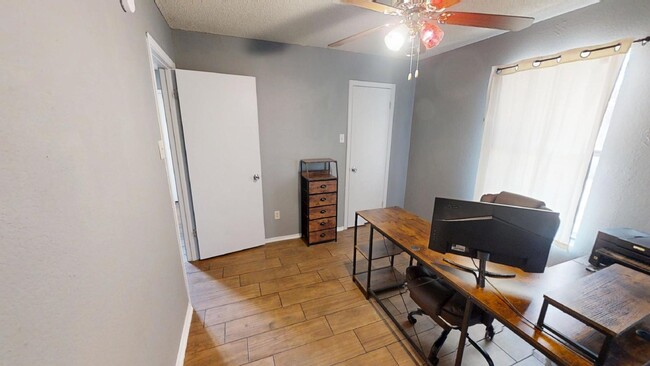 Building Photo - Embrace Spacious Living in Killeen!