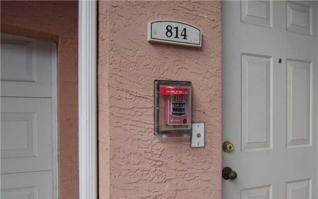 Building Photo - 2107 SE 10th Ave