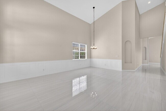 Building Photo - 2237 Newport Isles Blvd