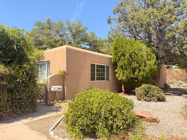 Building Photo - 1831 Childers Dr NE