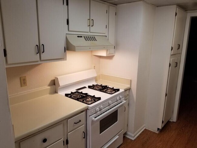 Building Photo - 6399 Baker Ct