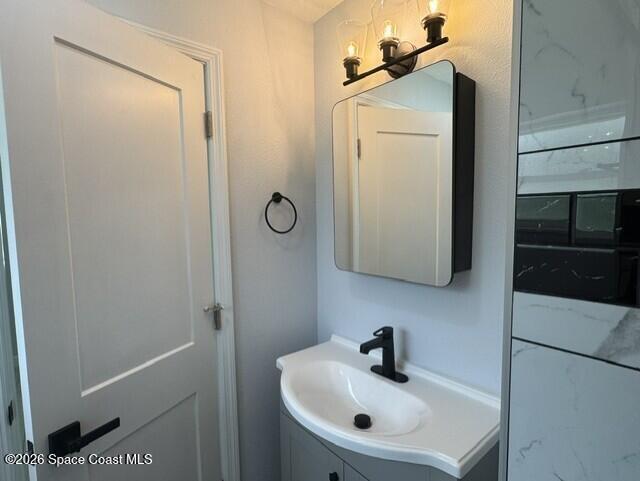 Building Photo - 2137 Canterbury Ln