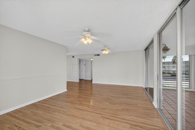 Building Photo - 1071 Sugar Sands Blvd