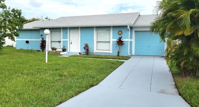 Building Photo - 872 Aspenwood Cir