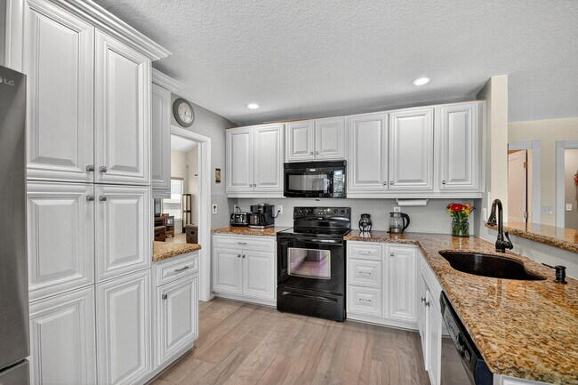 Building Photo - 7362 Ashley Shores Cir