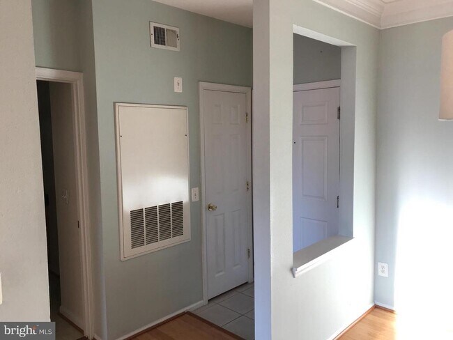 Building Photo - 1601 Spring Gate Dr.