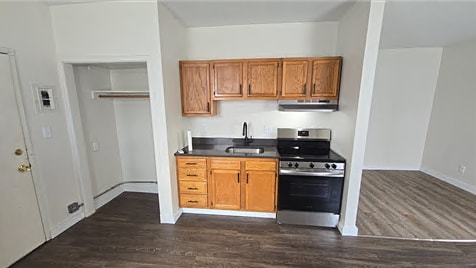 Building Photo - 123 Iowa Ave