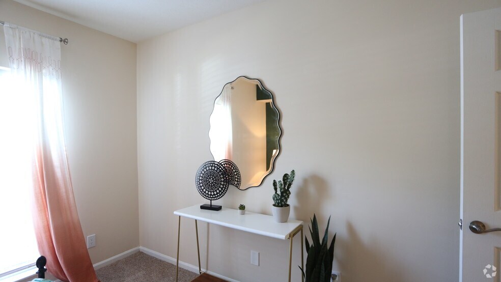 Second Bedroom - 2BR, 2BA - 972 SF - Sandstone - The Quarry