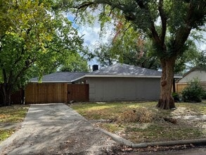 Building Photo - 1907 Ashford Hollow Ln