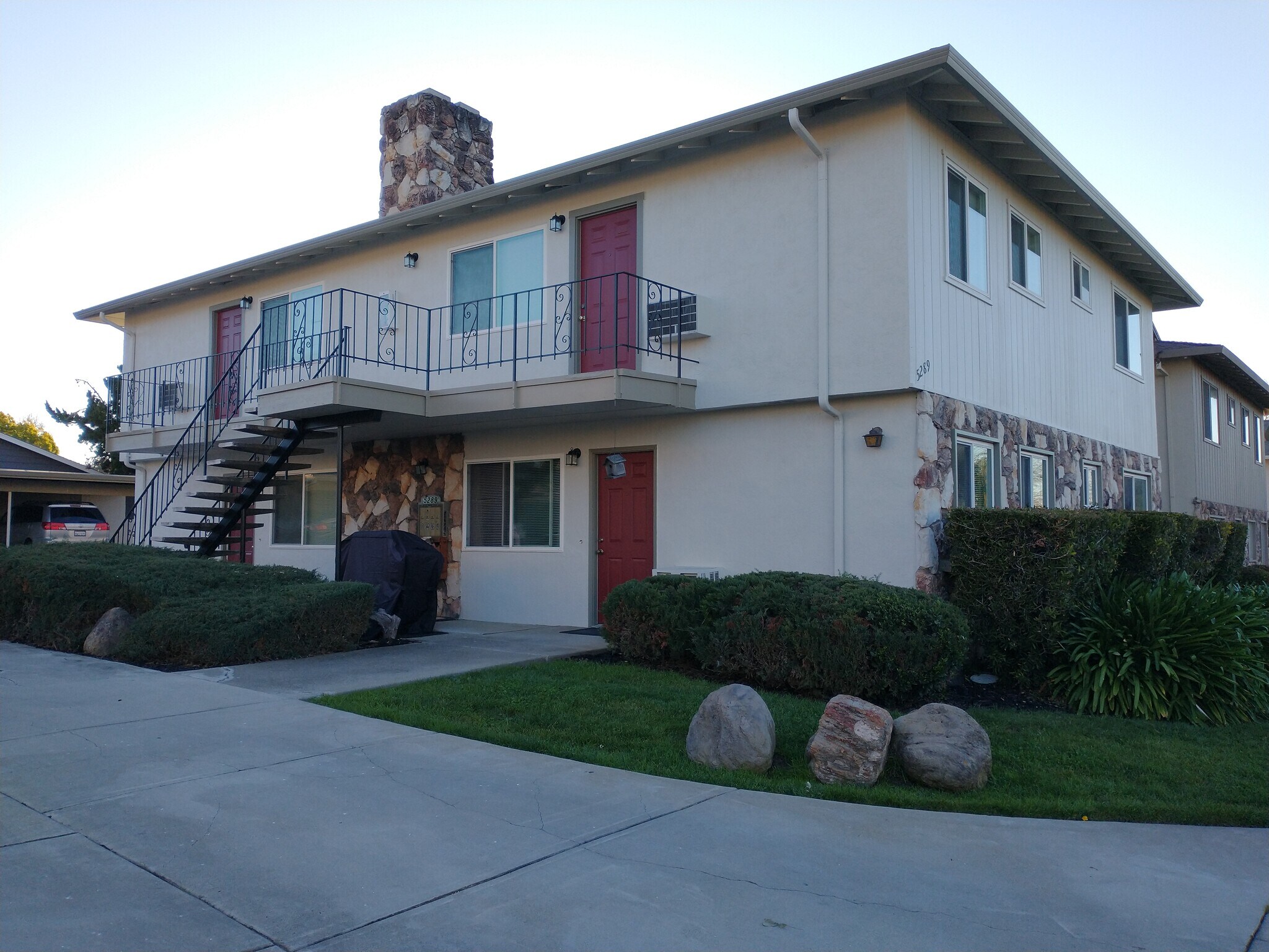 Building Photo - 5289 Balhan Ct