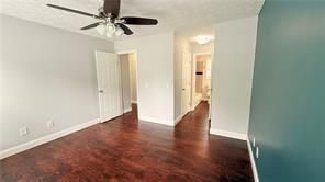 Building Photo - 446 Russell Cemetery Rd