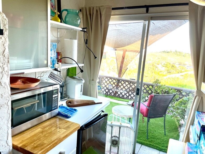 Building Photo - 250 Vista Montana Way