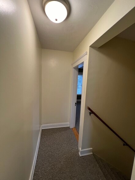 Building Photo - 30 Boyce St