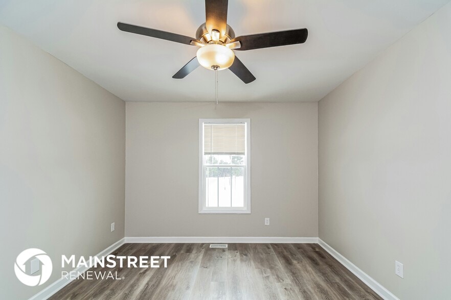 Building Photo - 10 Katz Ln