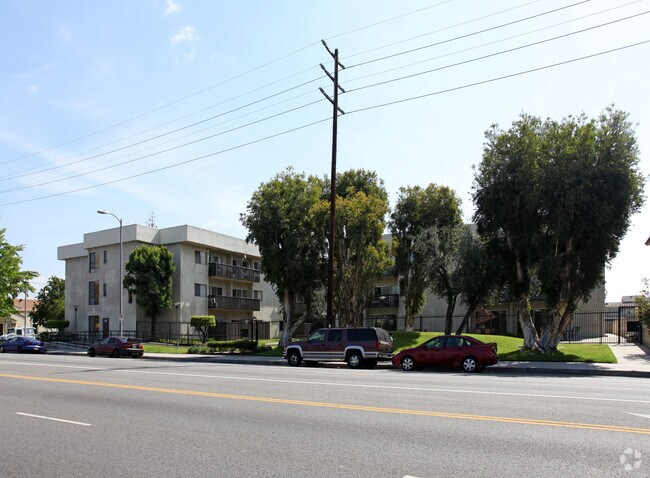 Reseda East Senior Citizens Apartments - 18450 Ingomar St Reseda CA