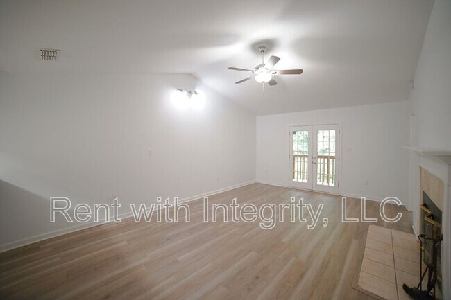 Building Photo - 1272 Cross Creek Cir