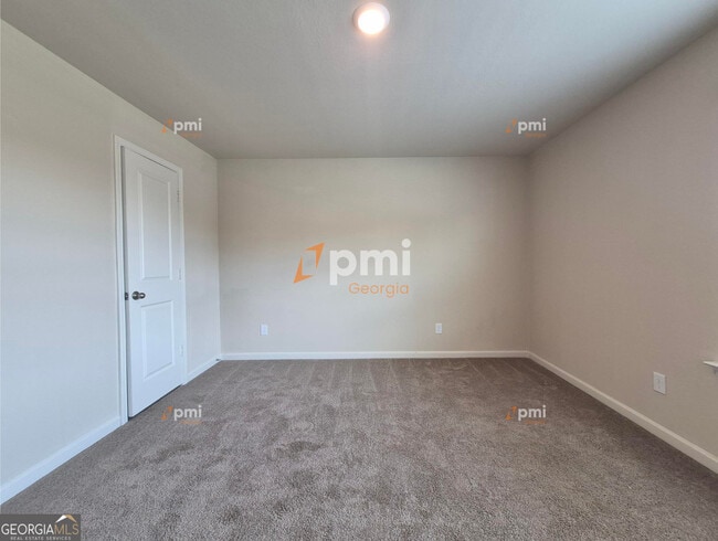 Building Photo - 122 Innis Brk Cir SW