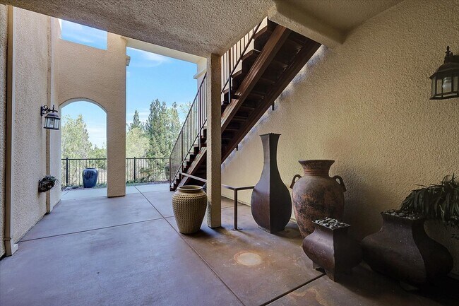 Building Photo - 1501 Secret Ravine Pkwy