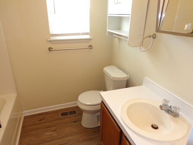 Building Photo - Coronet4636