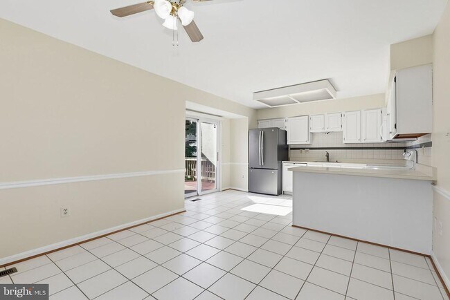 Building Photo - 3931 Tallow Tree Pl