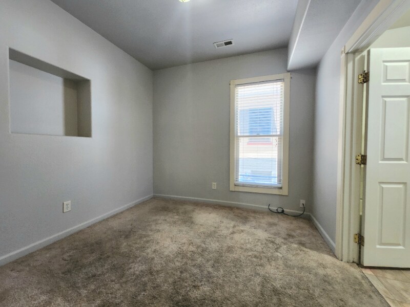 Building Photo - 137 Harvard Ave