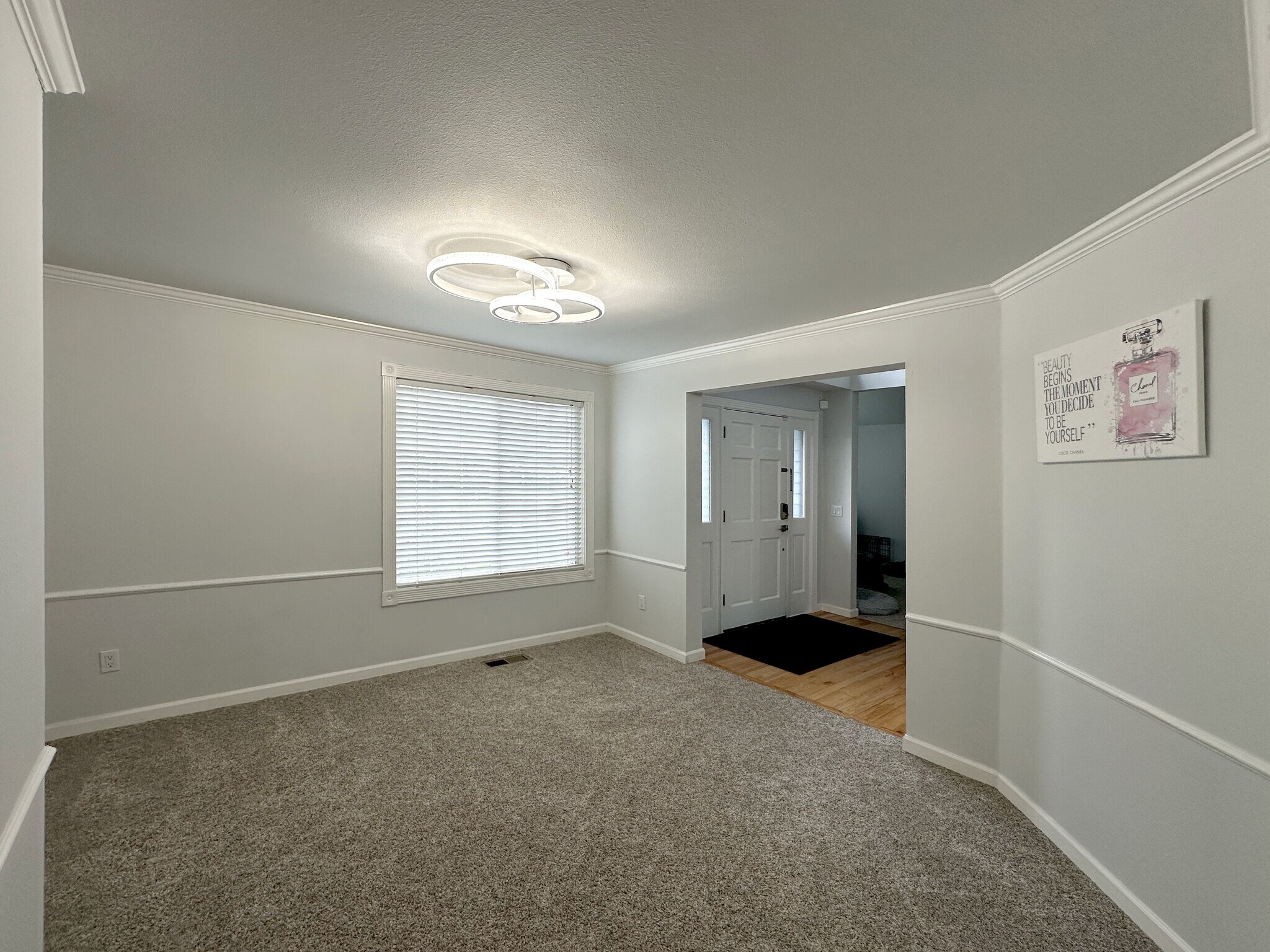 Building Photo - 34426 10th Ave SW