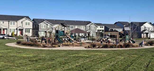 Building Photo - 31741 NW Blake Terr