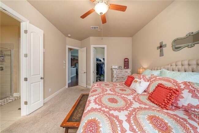 Building Photo - 4120 Vinalopo Dr