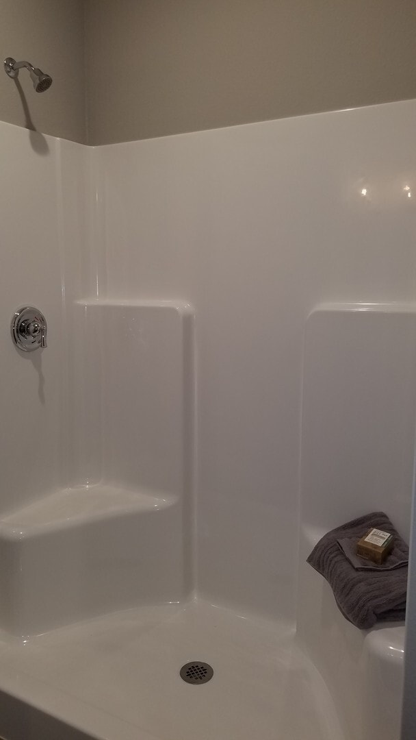 Building Photo - 2 bedroom 2 bath Luxury Apartment Branson MO in Gated Community- Offering Flexible Lease Terms