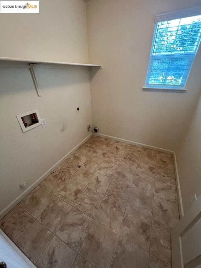Building Photo - 201 Whimbrel Cir