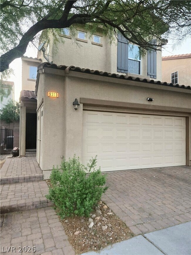 Building Photo - 9313 Night Mesa St