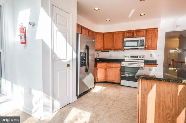 Building Photo - 62 Drumcastle Ct