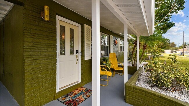 Building Photo - 3026 Vinson Ave