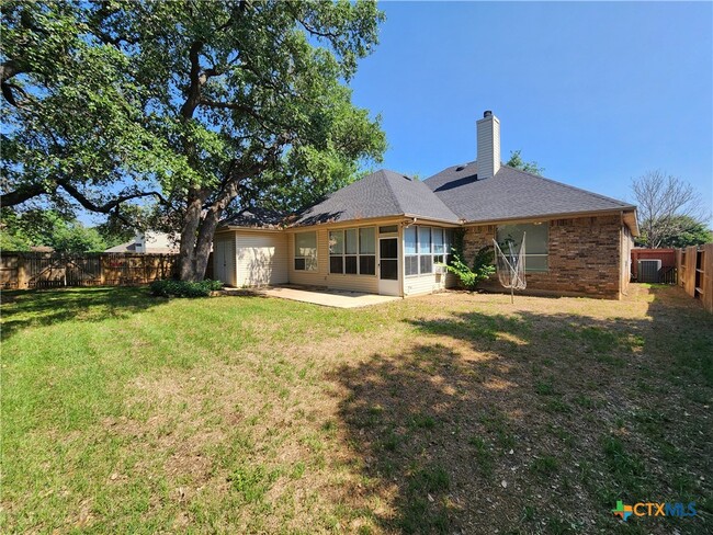 Building Photo - 1771 Oak Glen