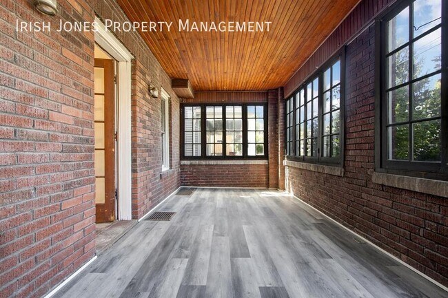 Building Photo - 1519 Whitney Ave