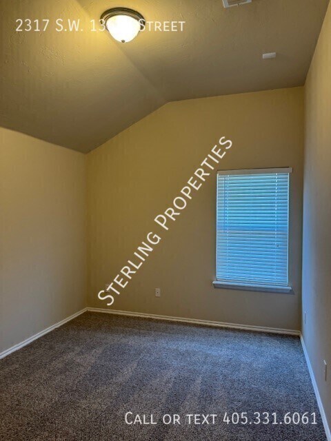 Building Photo - 2317 SW 136th St