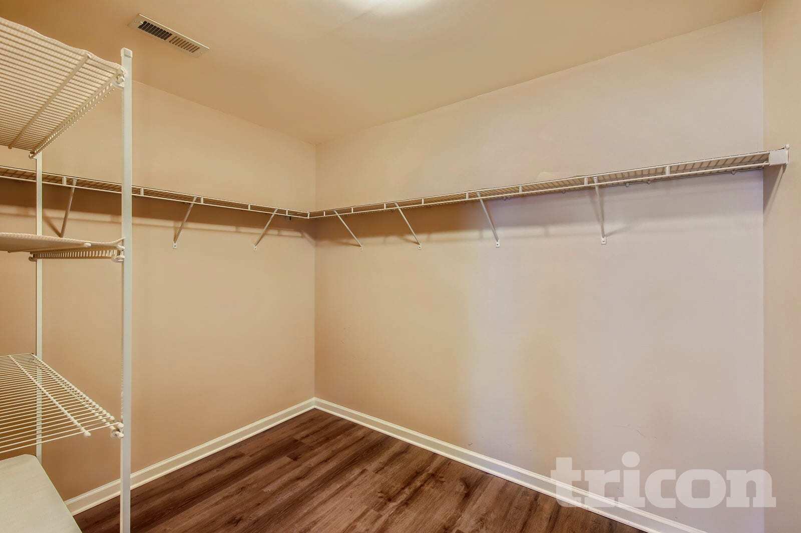 Building Photo - 1212 Screech Owl Rd