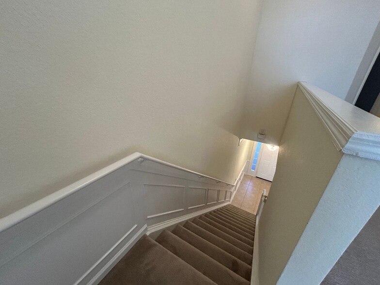 Building Photo - STONEBRIDGE LAKES 3 bed 2 1/2 bath