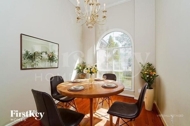 Building Photo - 417 Waterford Dr