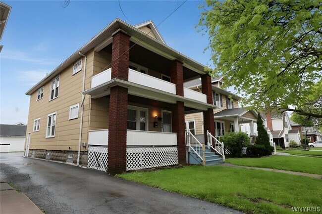 Building Photo - 2463 South Ave