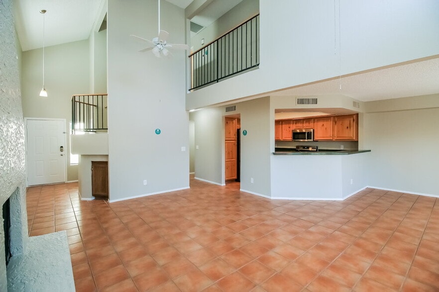 Building Photo - 3440 E Southern Ave