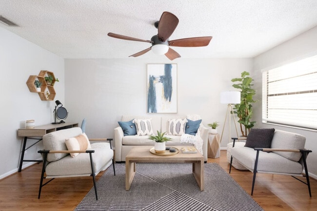 Primary Photo - 3331 NW 21st Dr