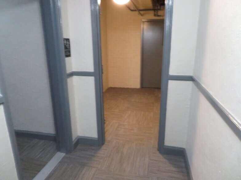 Building Photo - 3925 Davis Pl NW