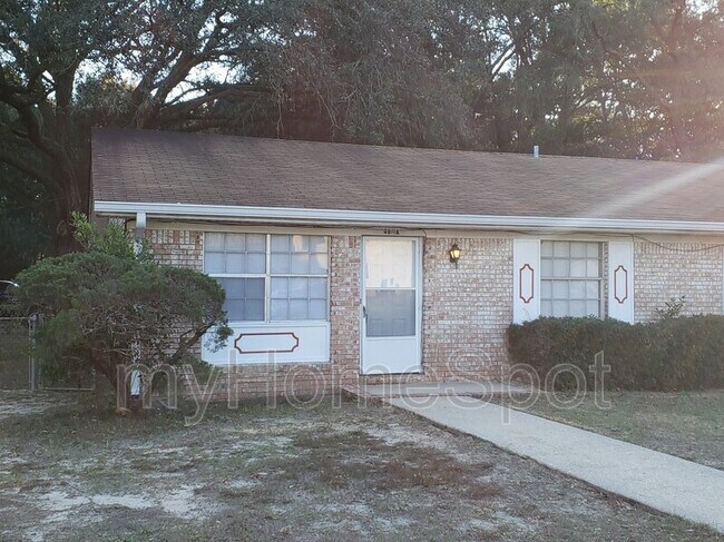Primary Photo - 4611 Saufley Field Rd