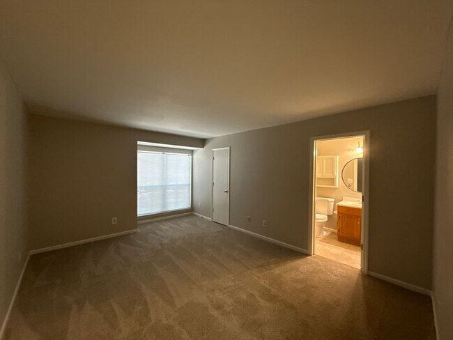 Building Photo - T.R. Lawing Realty Property