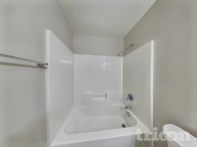 Building Photo - 2512 Landale Ct